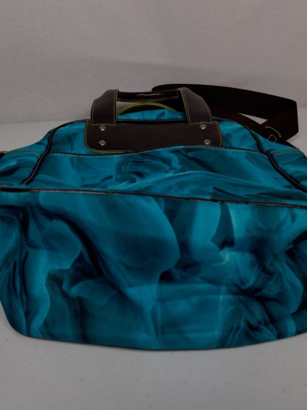 Nike Tote Bag Blue Abstract Print Padded Shoulder Strap Trippy Swirl Travel - Picture 10 of 16